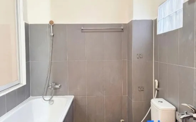 Homestay Four P Binh Thanh – Bathroom – Ho Chi Minh City