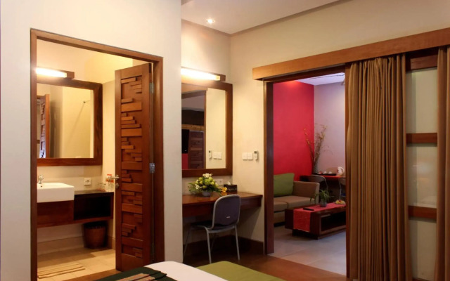 The Green Zhurga Suites