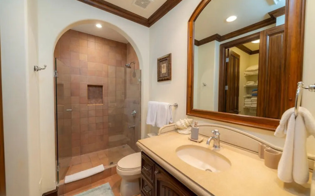 Montebello 2E 3bdrm 3bath Ocean View