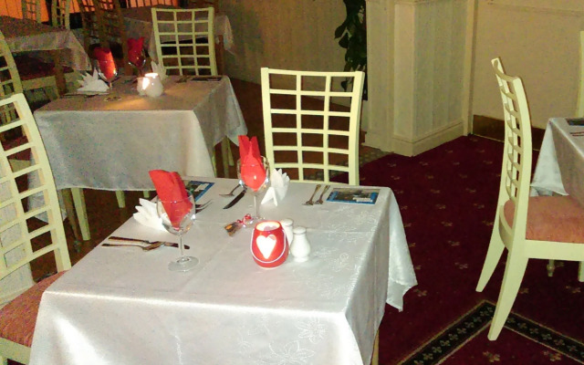 The Fair Green Hotel