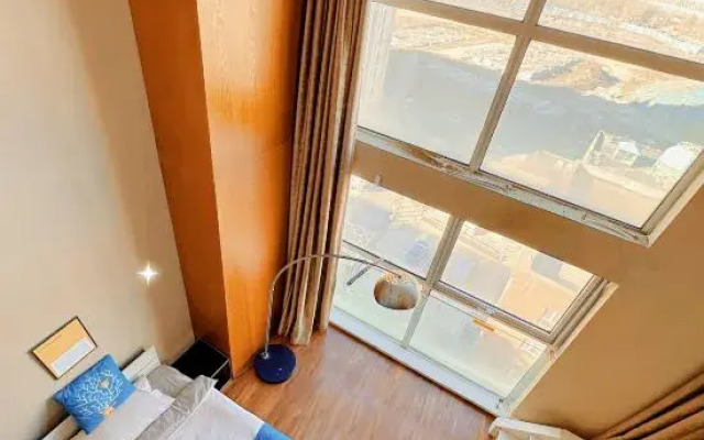 XueZhongYu Loft International Apartment