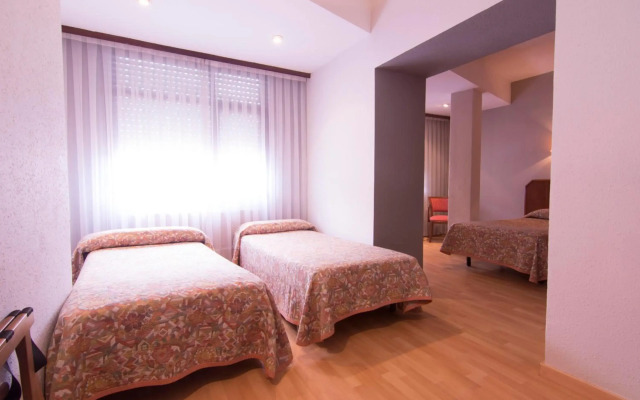 Hotel Unzaga Plaza