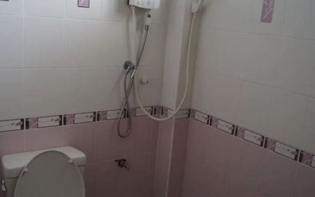 Three Moons Homestay