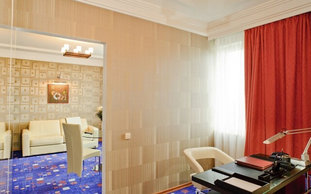 Hotel Complex GRINN