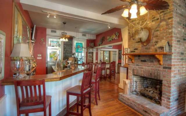 Florida House Inn