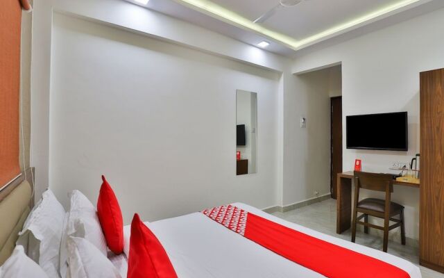 OYO 18972 Hotel Saineel