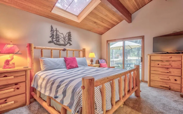 2 Tan Oak-Hot Tub-3BR/2BA