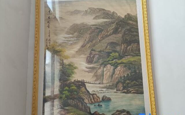 Yifeng Materials Hotel