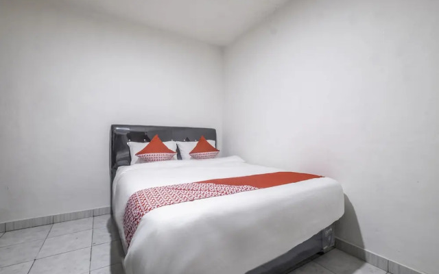 OYO Life 2391 Baladewa Residence Syariah