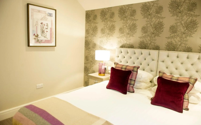 Crown Hotel