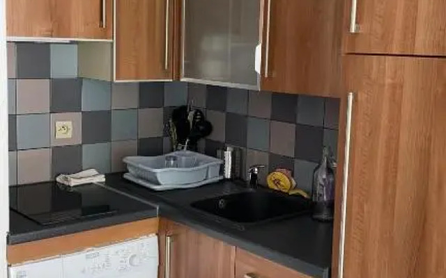 Spacieux studio sur le port de hyeres