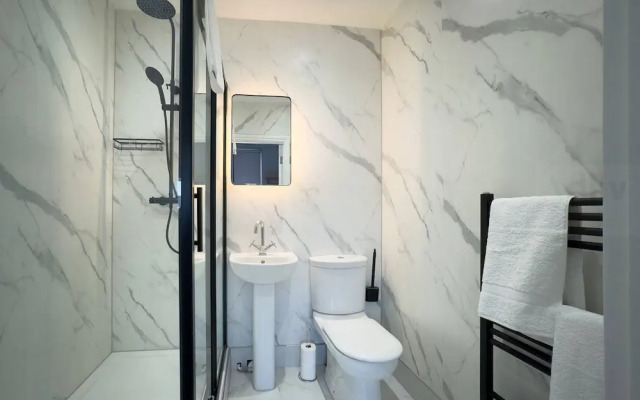 Stunning Sea View Georgian Retreat by Adliv