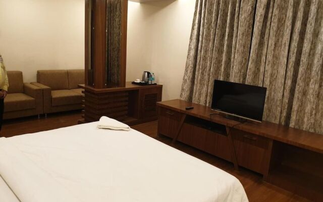 Hotel Nand Residency