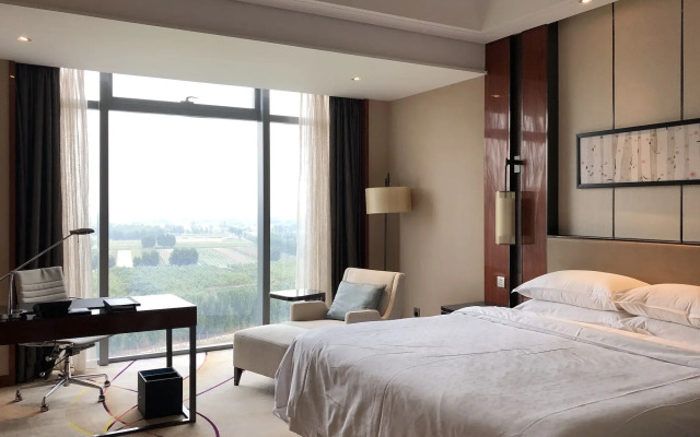Sheraton Langfang Chaobai River Hotel
