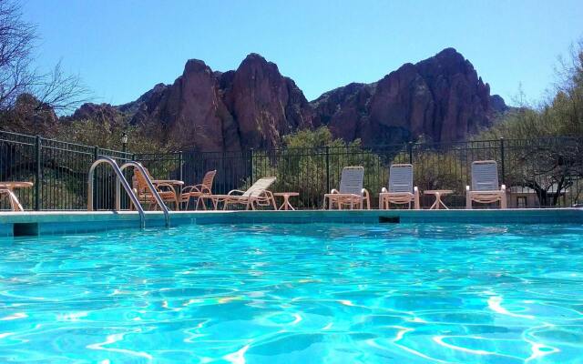 Saguaro Lake Guest Ranch