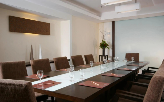 Kantary Bay Hotel And Serviced Apartments