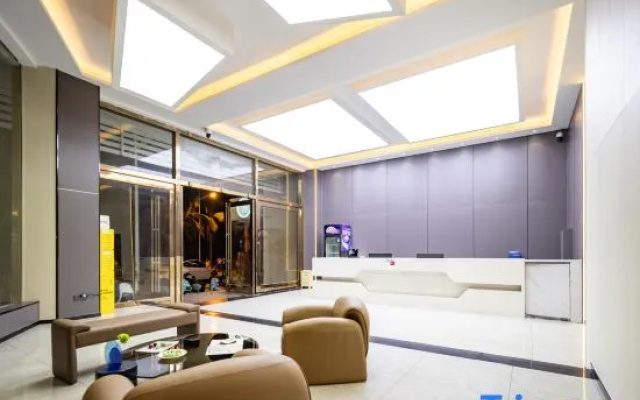 YESSIM Intelligent Hotel Yuexin Zhige (Sanya Commodity Street)