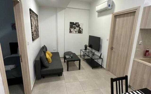 Modern City Center Apartment Saripolou 2