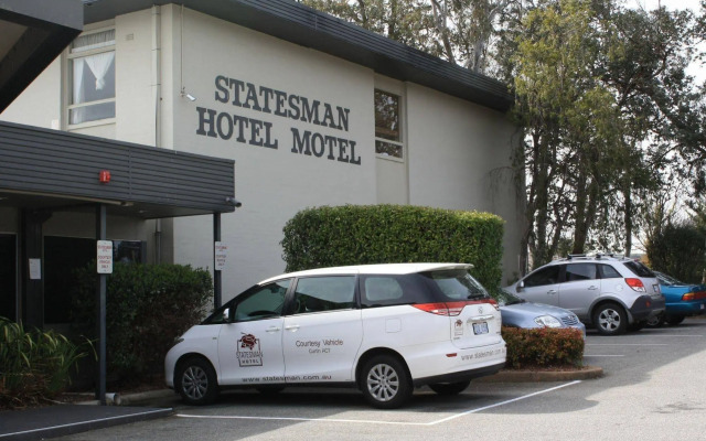Statesman Hotel