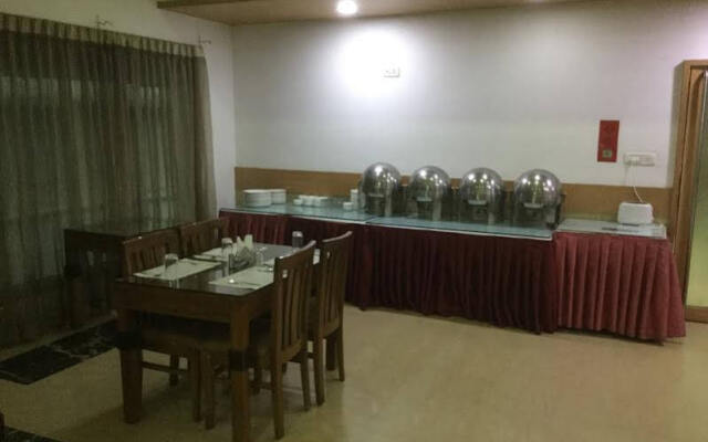 Meenal Hotel