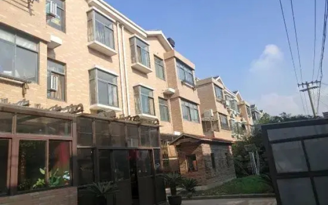 Shuosidun Apartment
