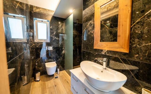 Thomas Villa Hersonissos - Private Pool - Sleeps 6