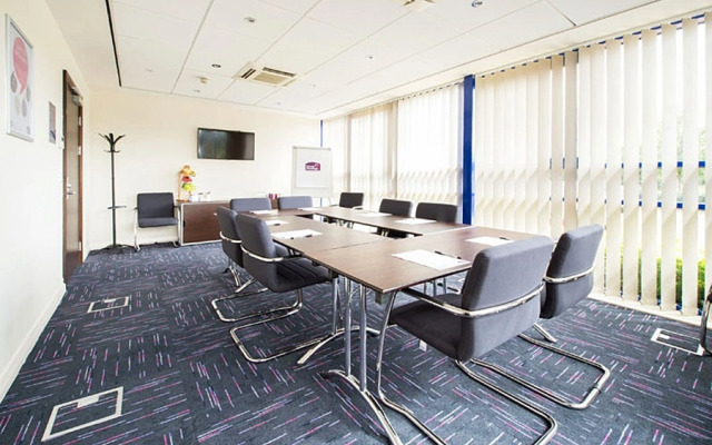 Premier Inn Banbury - M40 J11