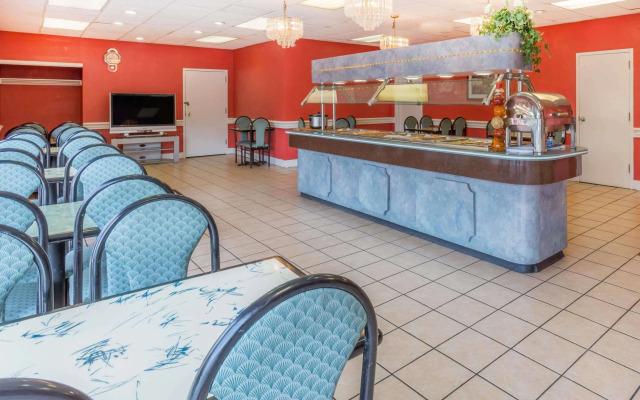 Ramada by Wyndham Roanoke