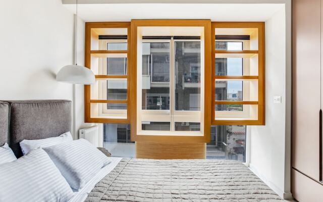 Sanders Old Port - Charming 1-bdr. Apt. w/ Balcony