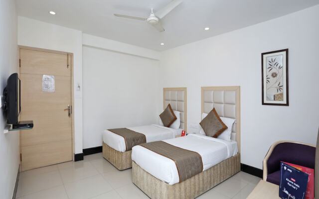 OYO 9769 Hotel Chanakya Inn