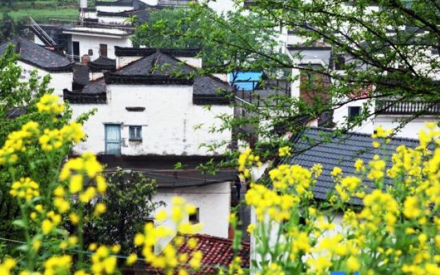 Wuyuan Hetian Xiangsu (Huangling Scenic Area)