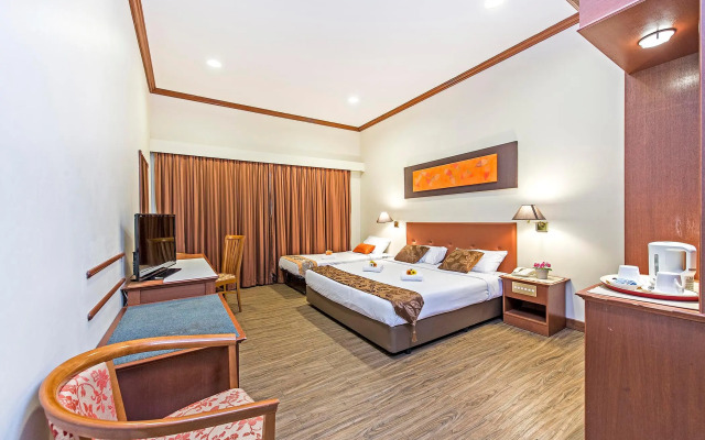 Hotel 81 Tristar