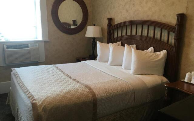 The Island House Hotel