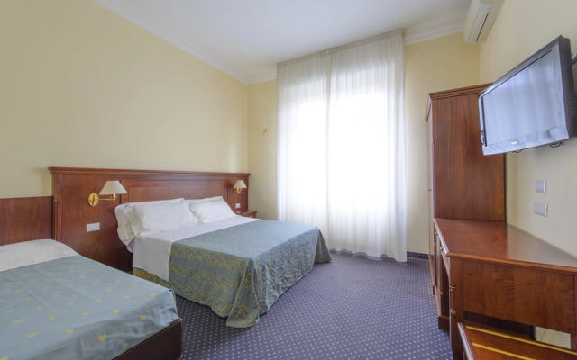 Palace Hotel Domus Mea