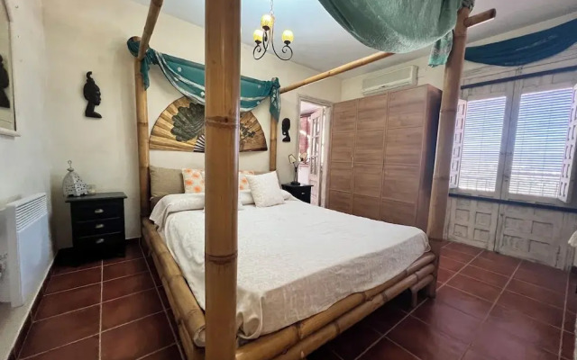 Cd-2102 · Three Bedroom Townhouse
