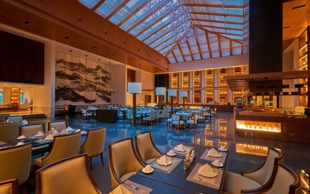 Qianhu Hotel