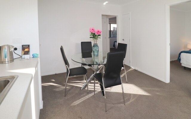 2 Brm Apartment 2 on Jones Crescent