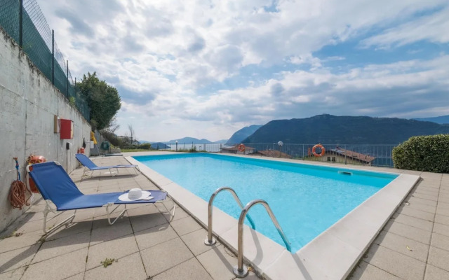 De Gasperi 14 in Sale Marasino