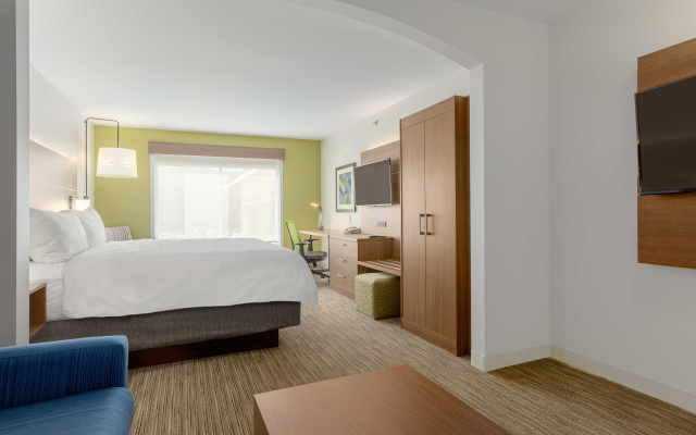 Holiday Inn Express Hotel & Suites Vestal by IHG