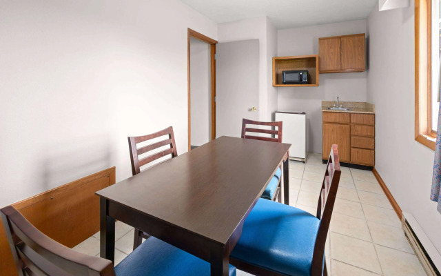 Days Inn by Wyndham Wauseon