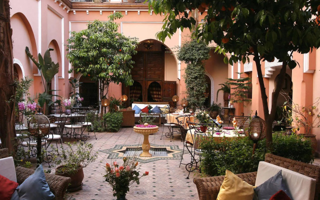 Riad Amina