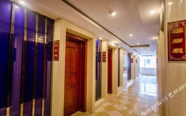 New Residence Hotel (Weihai Station)