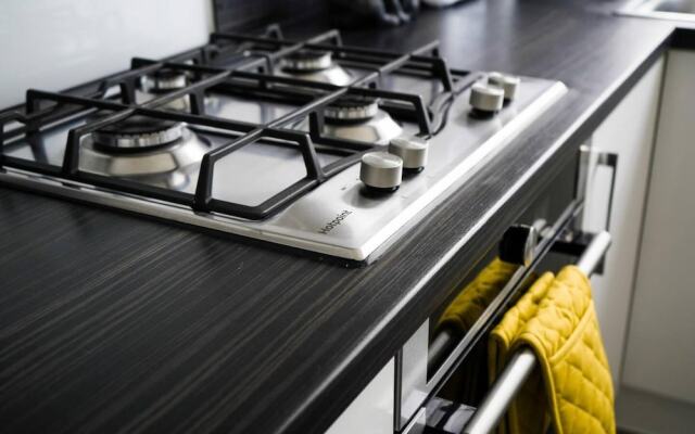 Livestay- Perfect For Contractors Luxury Apartment