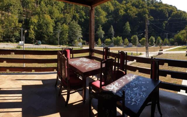 Pensiunea Mayumi Moneasa