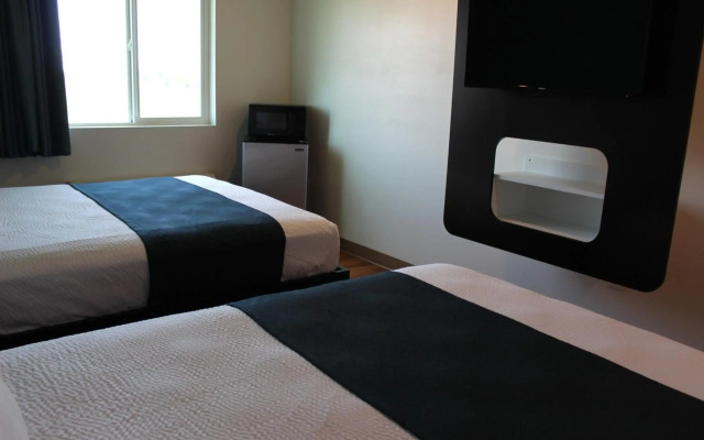 Motel 6 Rexburg, ID