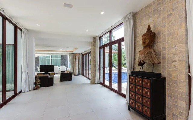 Unique Pool Villa with 5 Bedrooms and Sea View (PM-C1)