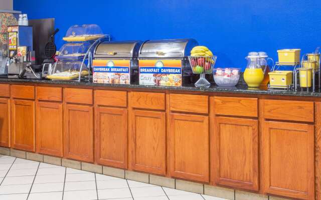 Days Inn & Suites by Wyndham Thibodaux