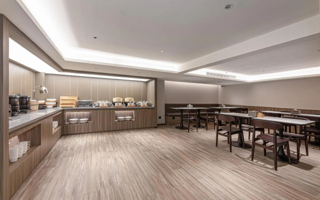 Hanting Hotel (Yixing Zhangzhu Town)