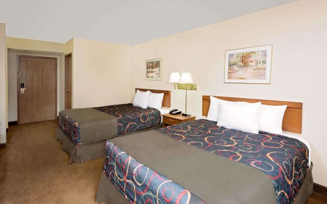 Days Inn Boonville