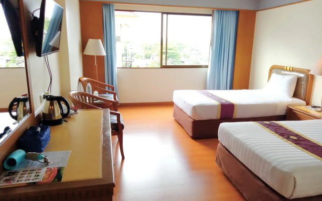 Grand Park Hotel